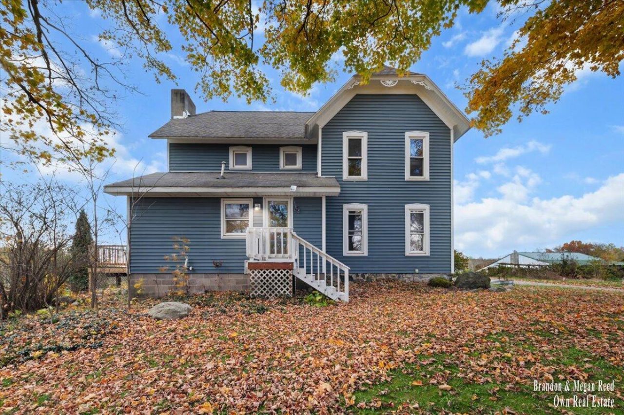 7658 Jackson Road, Saranac, MI 48881 Main Photo