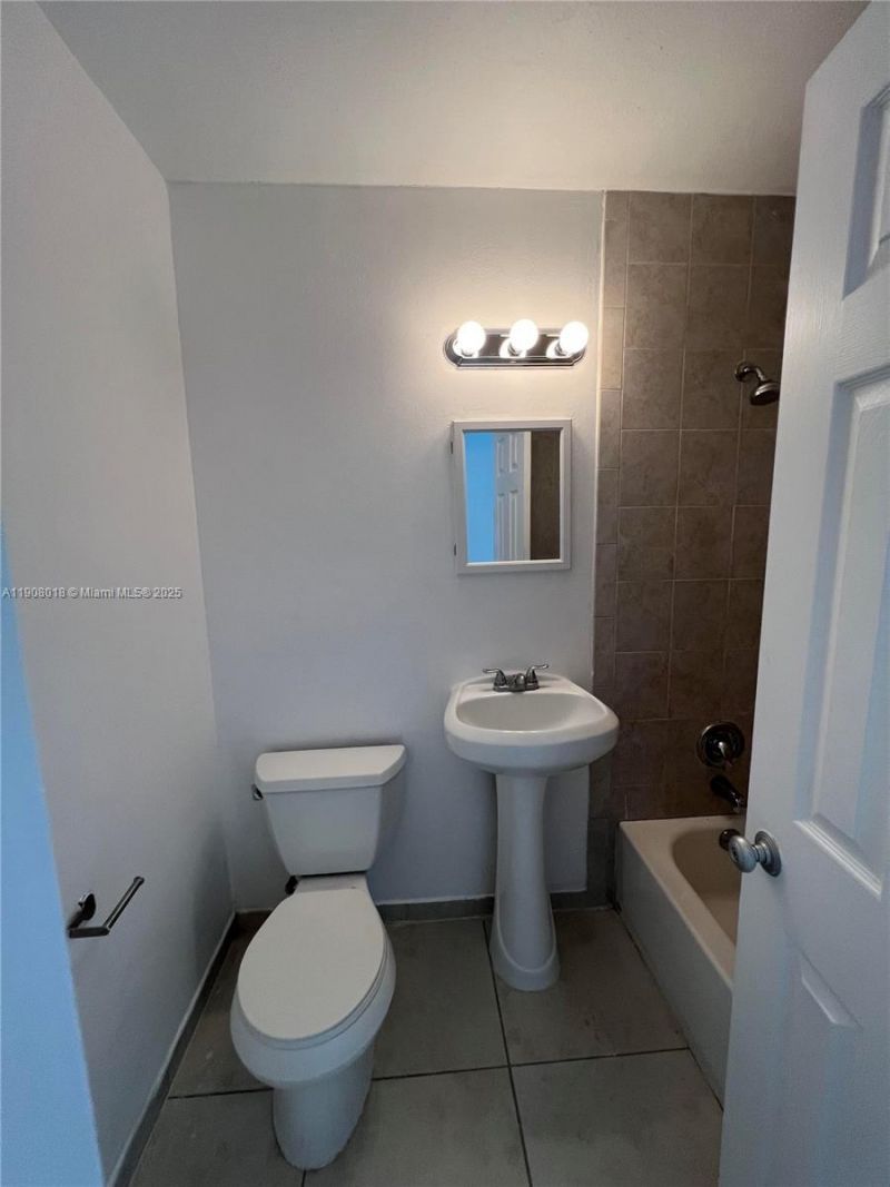 1600 SW 71st Ct, Unit NA, Miami, FL 33155 Photo