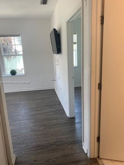 1244 Pennsylvania Ave, Unit 306, Miami Beach, FL 33139 Photo