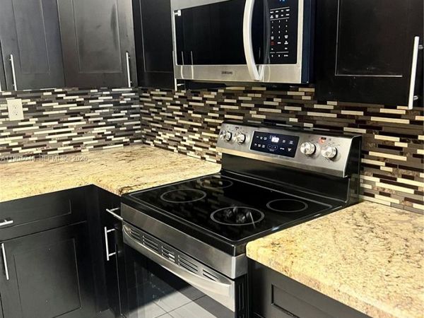 3621 NW 95th Ter, Unit 523, Sunrise, FL 33351