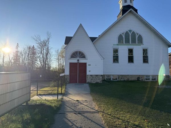 5265 LINDEN STREET, Laona, WI 54541