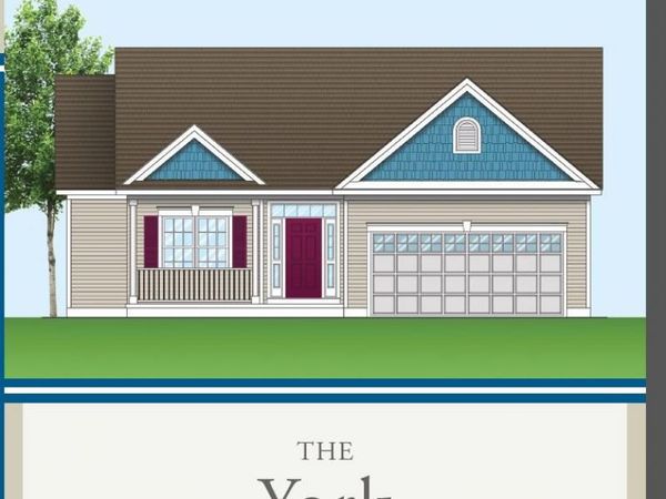 92 Lakepointe Way, Saratoga Springs, NY 12866