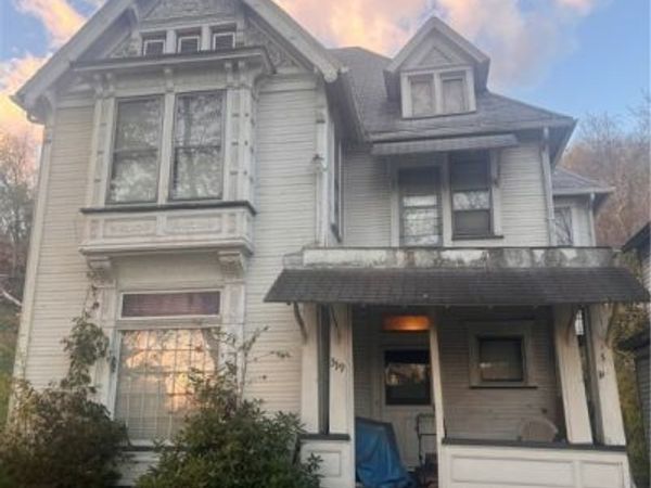 319 Ridge Avenue, Wellsville, OH 43968