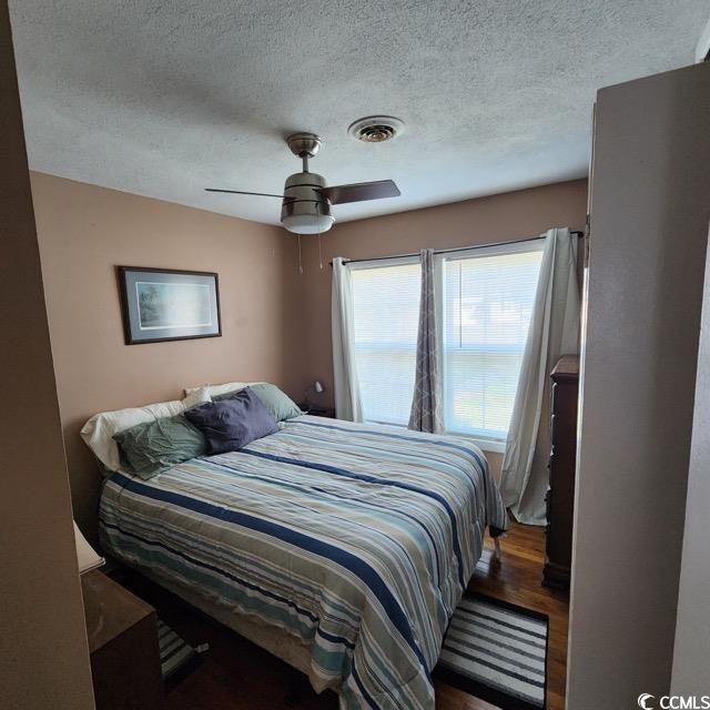 809 Cedar St. Photo 5