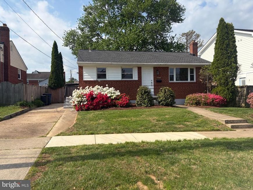 6408 Winnepeg Road, Bethesda, MD 20817 Main Photo
