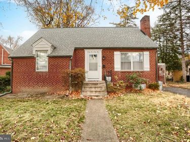 3544 SCHOOLHOUSE LANE, HARRISBURG, PA 17109