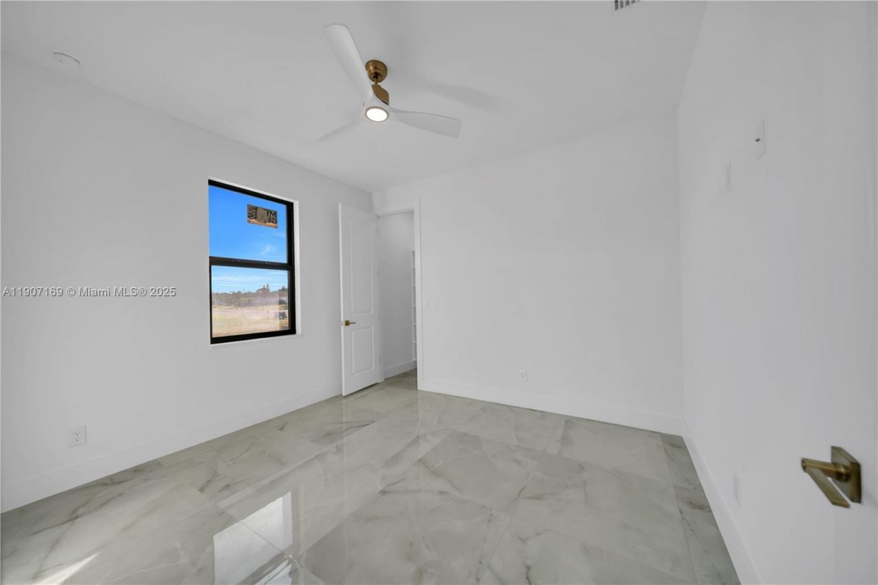 2005 El Dorado Blvd N, Cape Coral, FL 33993 Photo