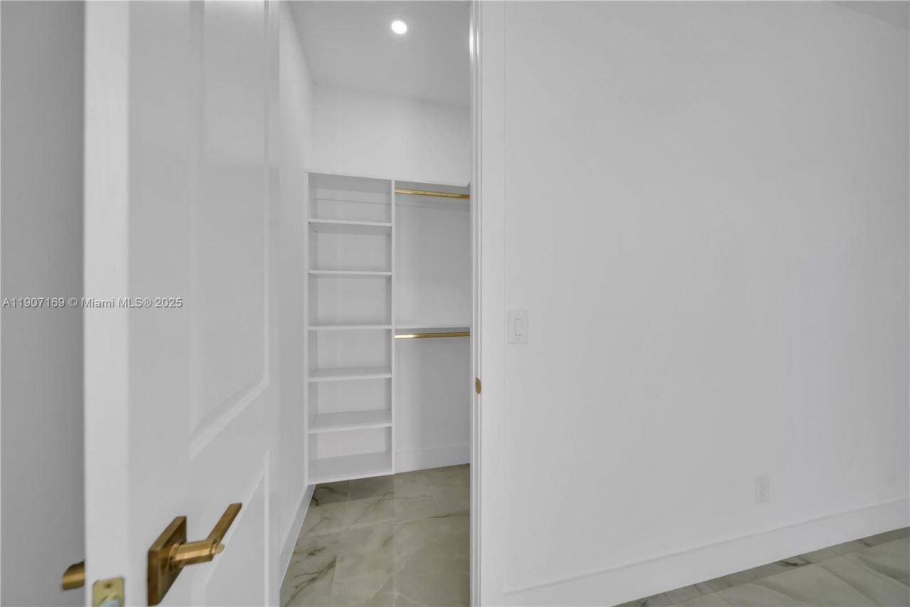 2005 El Dorado Blvd N, Cape Coral, FL 33993 Photo