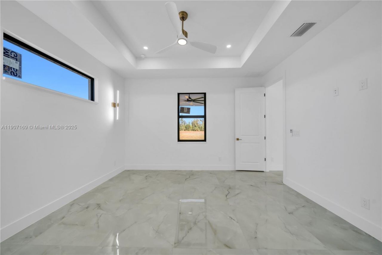 2005 El Dorado Blvd N, Cape Coral, FL 33993 Photo