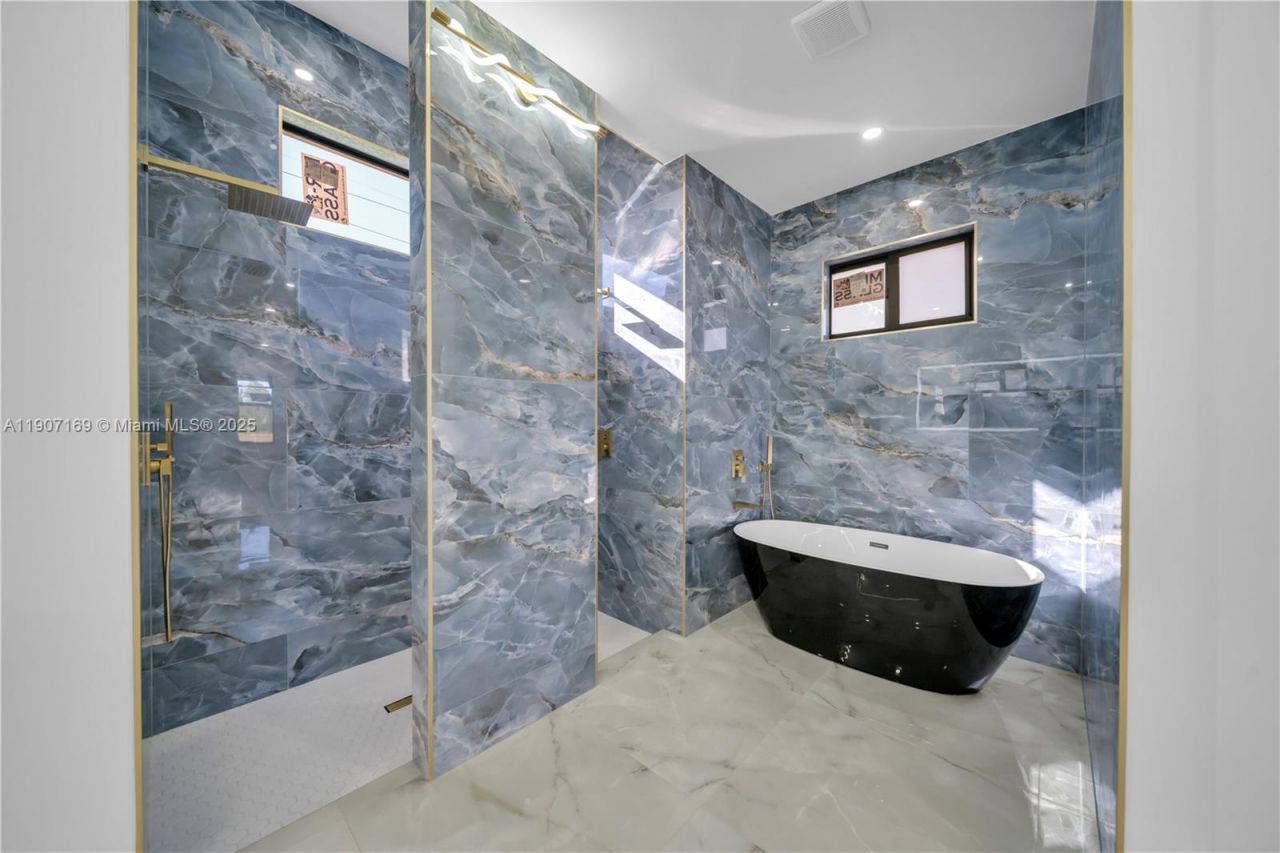 2005 El Dorado Blvd N, Cape Coral, FL 33993 Photo