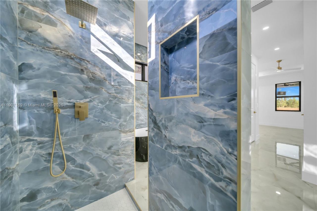 2005 El Dorado Blvd N, Cape Coral, FL 33993 Photo