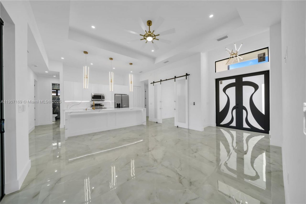 2005 El Dorado Blvd N, Cape Coral, FL 33993 Photo