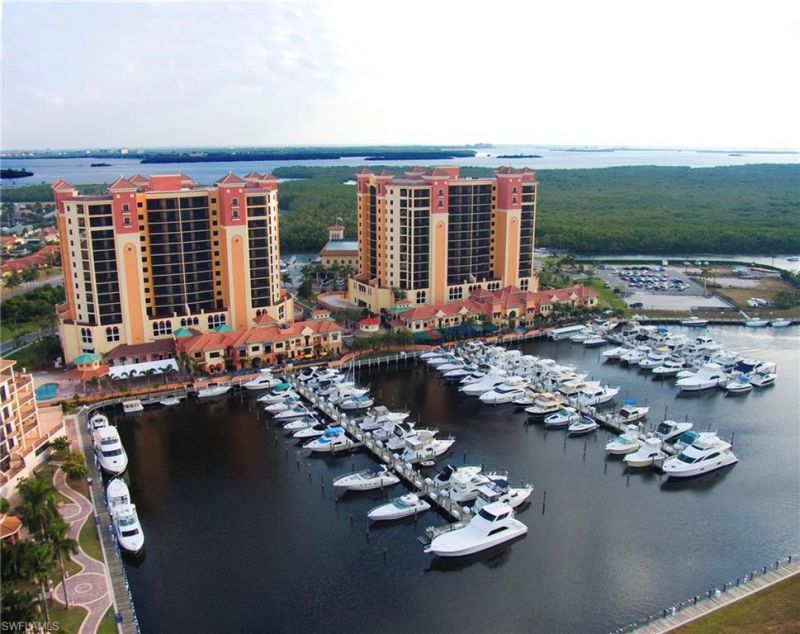 5601 Merlyn Ln, Cape Coral, FL 33914 Photo