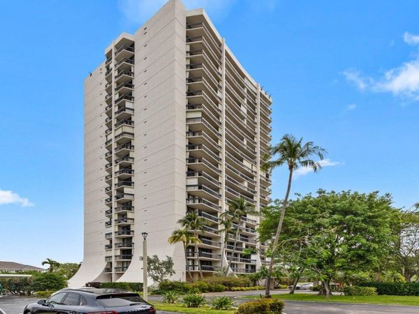 2400 Presidential Way, Unit 503, West Palm Beach, FL 33401