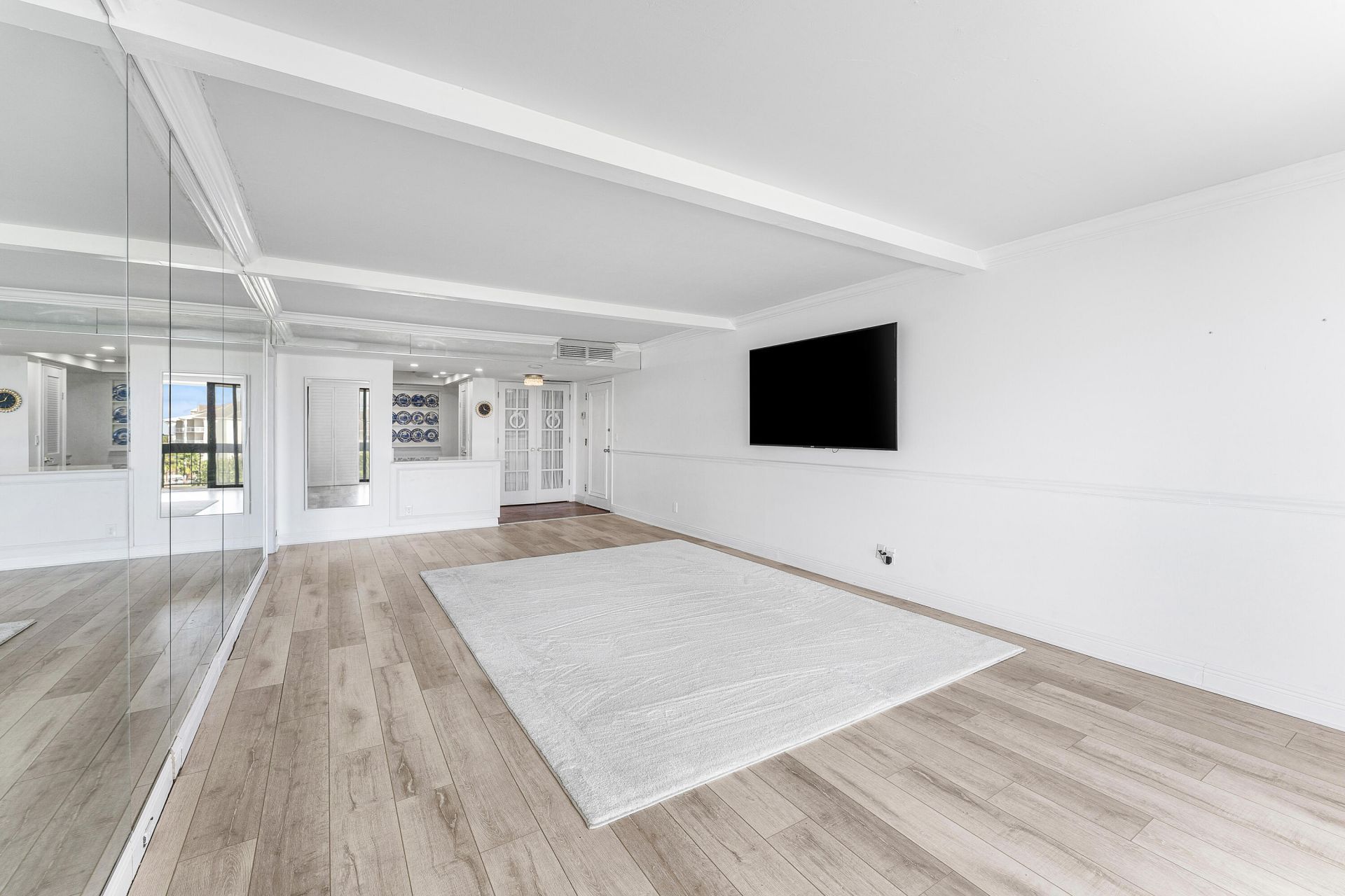 2400 Presidential Way, Unit 503, West Palm Beach, FL 33401 Photo