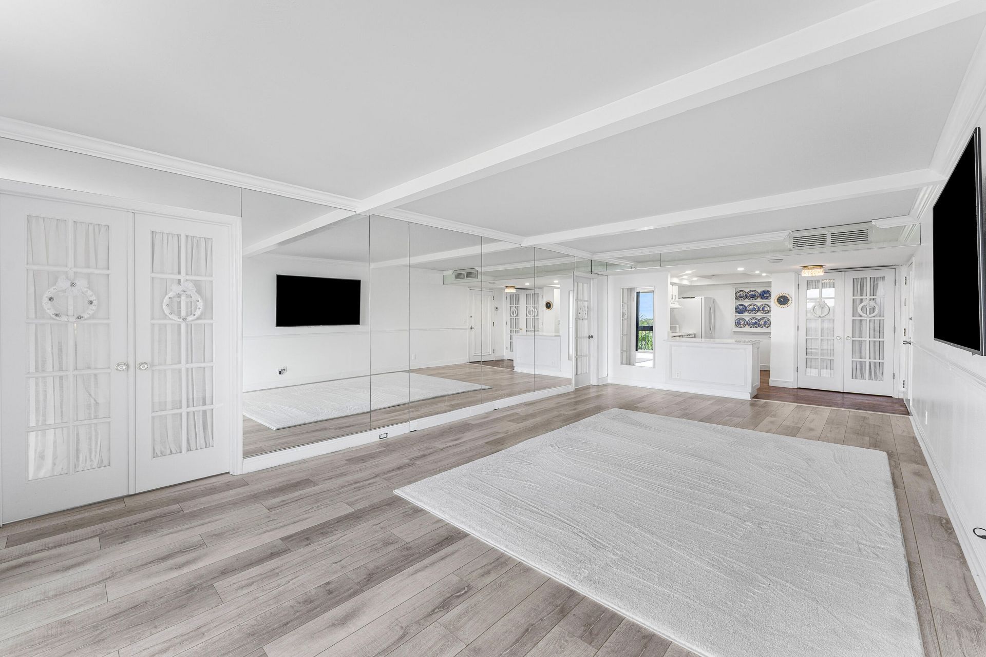 2400 Presidential Way, Unit 503, West Palm Beach, FL 33401 Photo