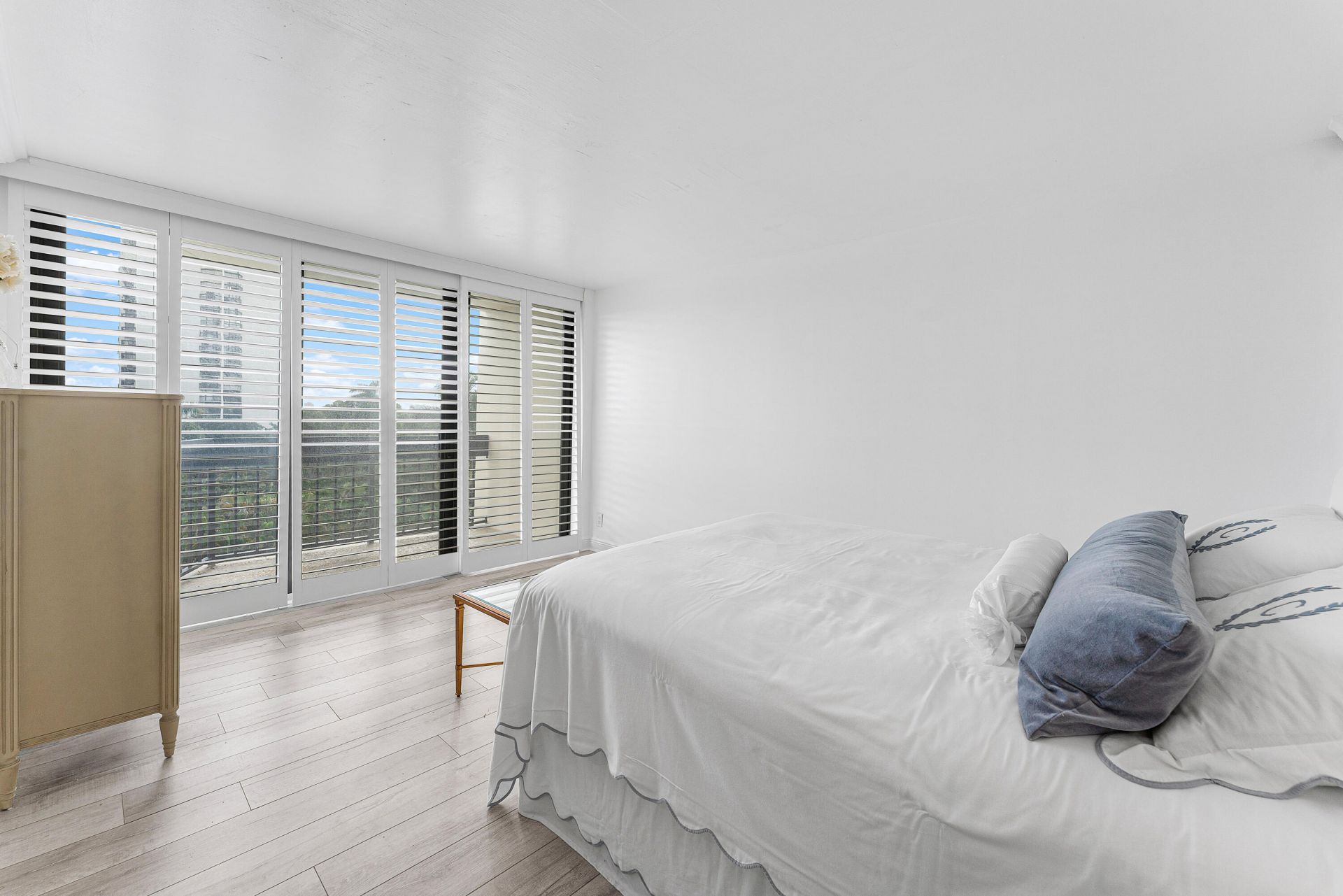 2400 Presidential Way, Unit 503, West Palm Beach, FL 33401 Photo