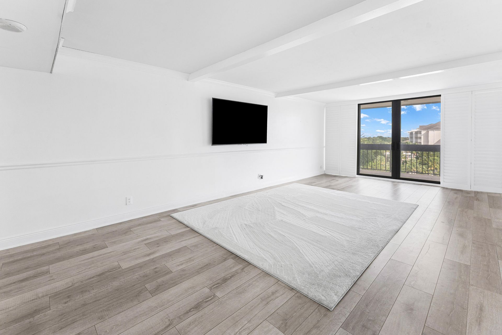 2400 Presidential Way, Unit 503, West Palm Beach, FL 33401 Photo