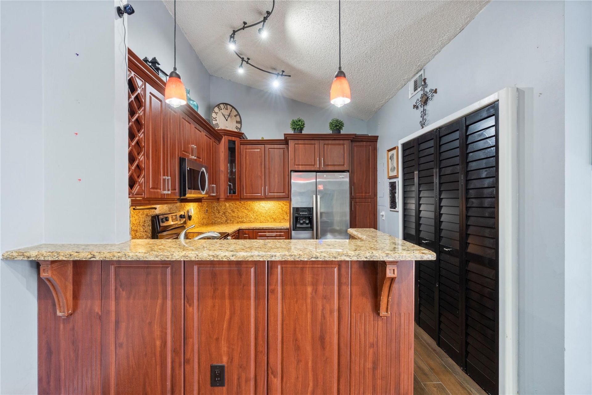 151 NW 115th Avenue, Unit 405, Plantation, FL 33325 Photo