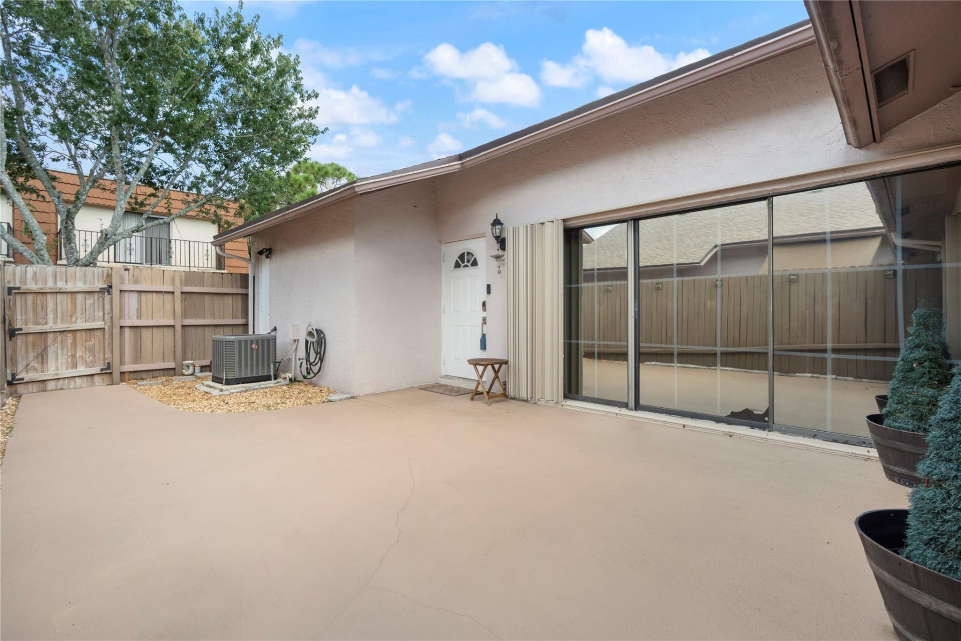 151 NW 115th Avenue, Unit 405, Plantation, FL 33325 Photo