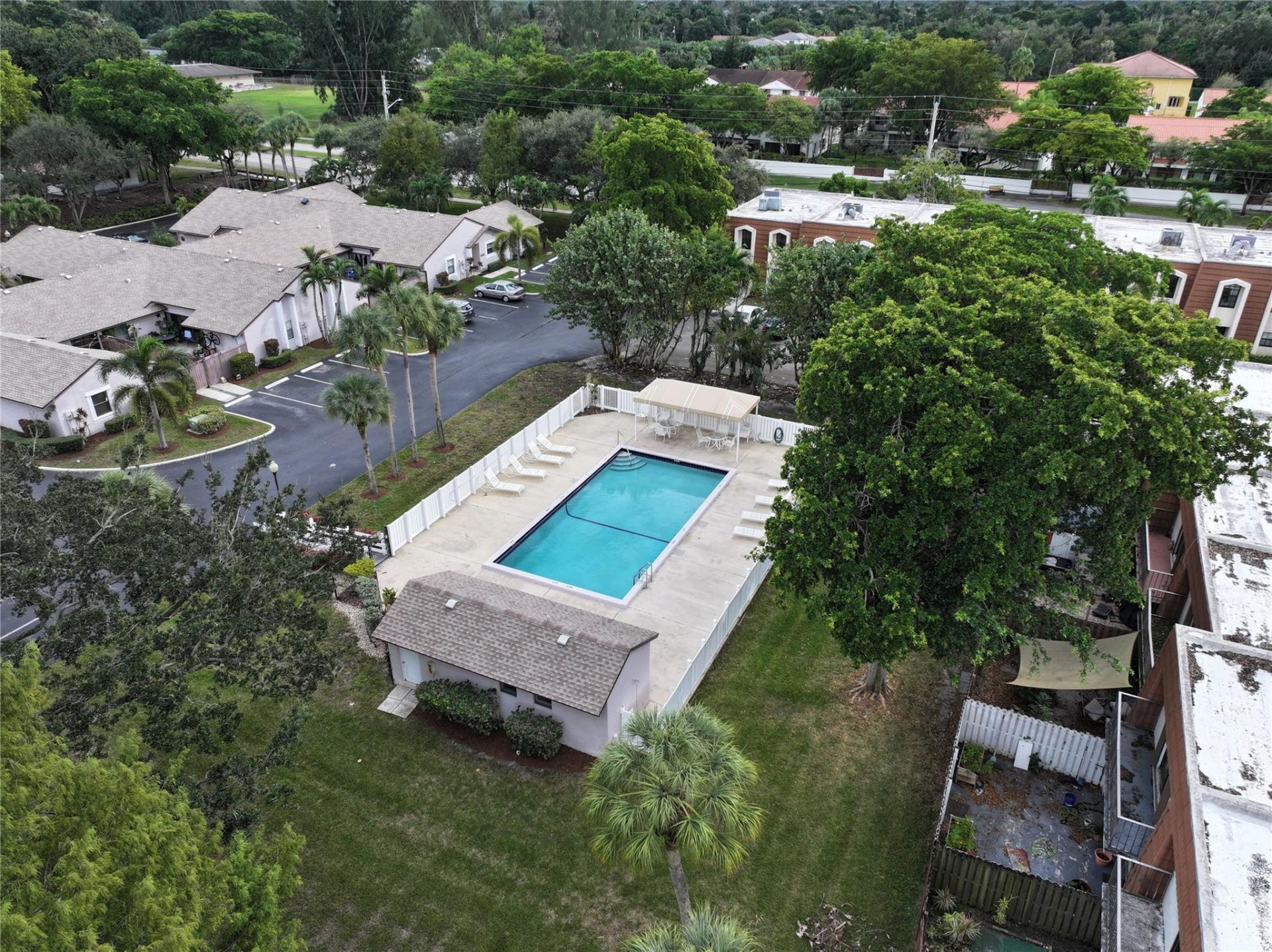 151 NW 115th Avenue, Unit 405, Plantation, FL 33325 Photo