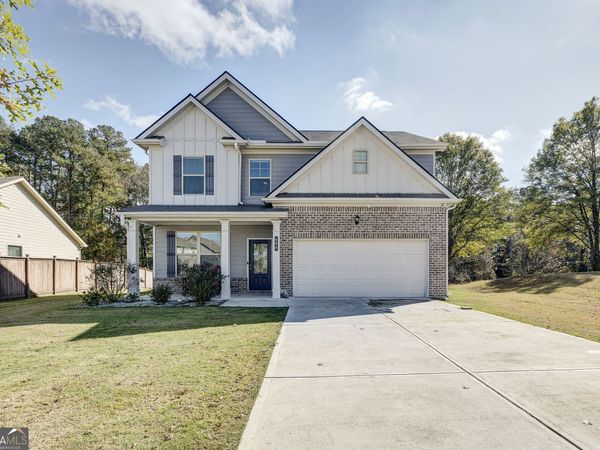 404 McGinnis Circle, Calhoun, GA 30701
