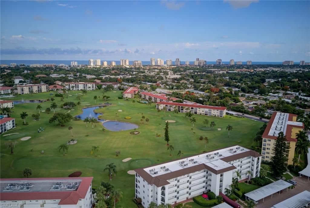 41 High Point Cir S, Unit 104, Naples, FL 34103 Photo