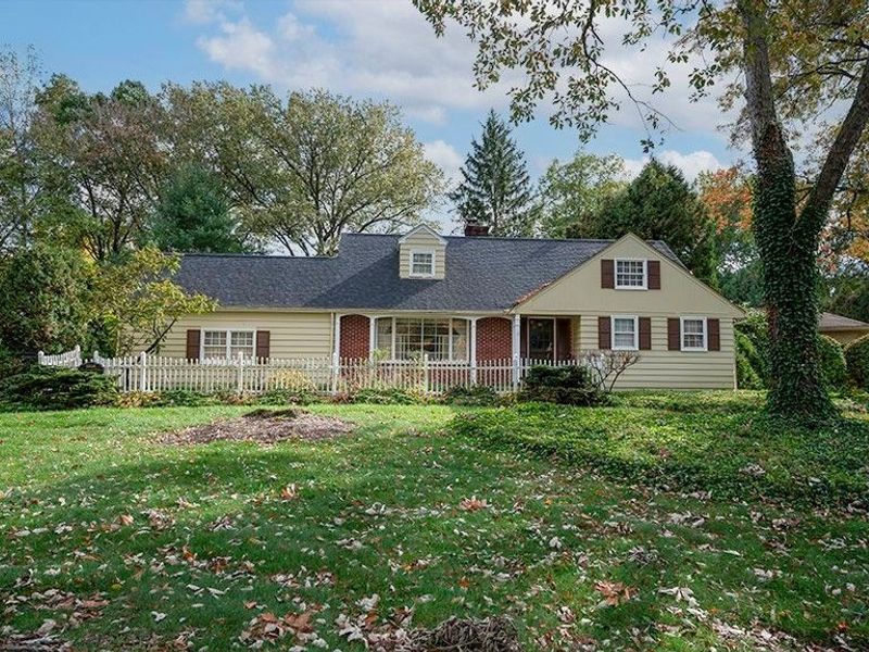 3930 Northwood Drive SE, Howland, OH 44484 Photo 1