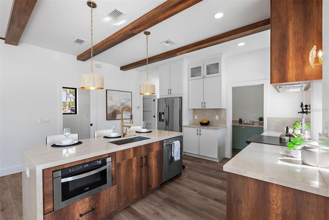 5941 Mangrove Street N, Saint Petersburg, FL 33703 Photo