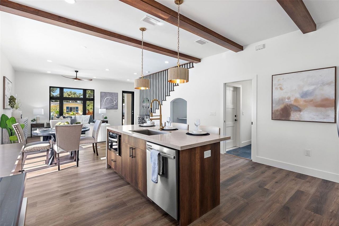 5941 Mangrove Street N, Saint Petersburg, FL 33703 Photo