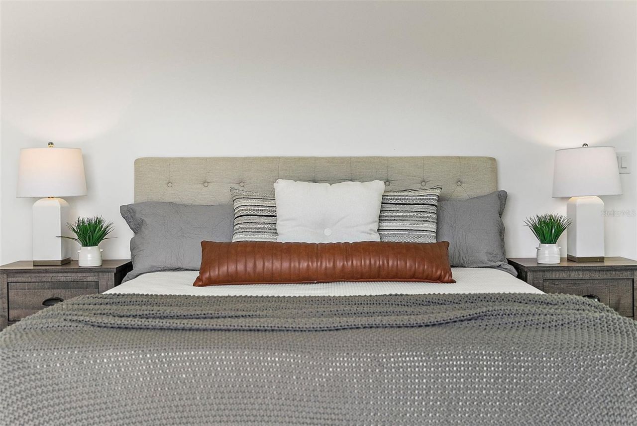 5941 Mangrove Street N, Saint Petersburg, FL 33703 Photo