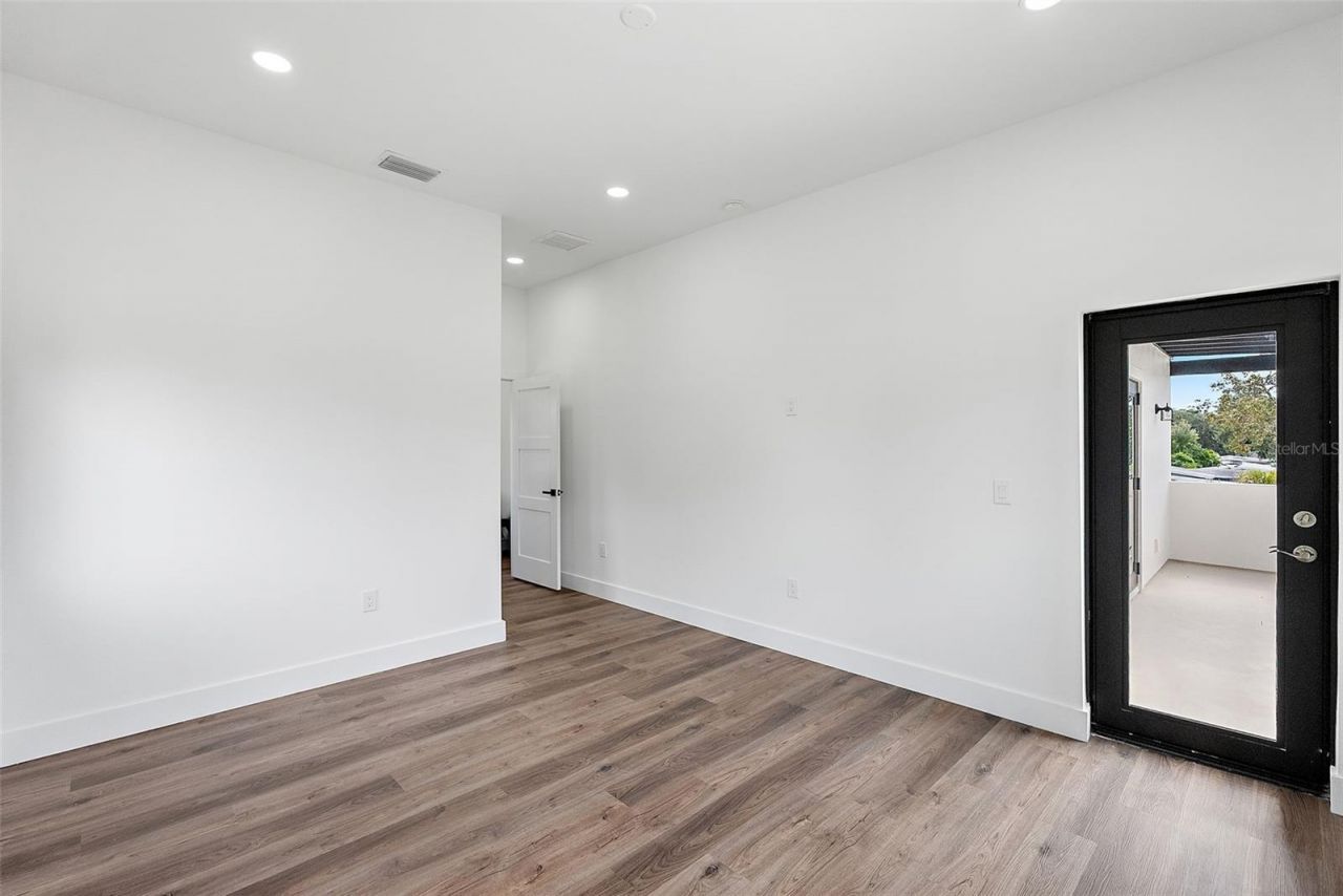 5941 Mangrove Street N, Saint Petersburg, FL 33703 Photo