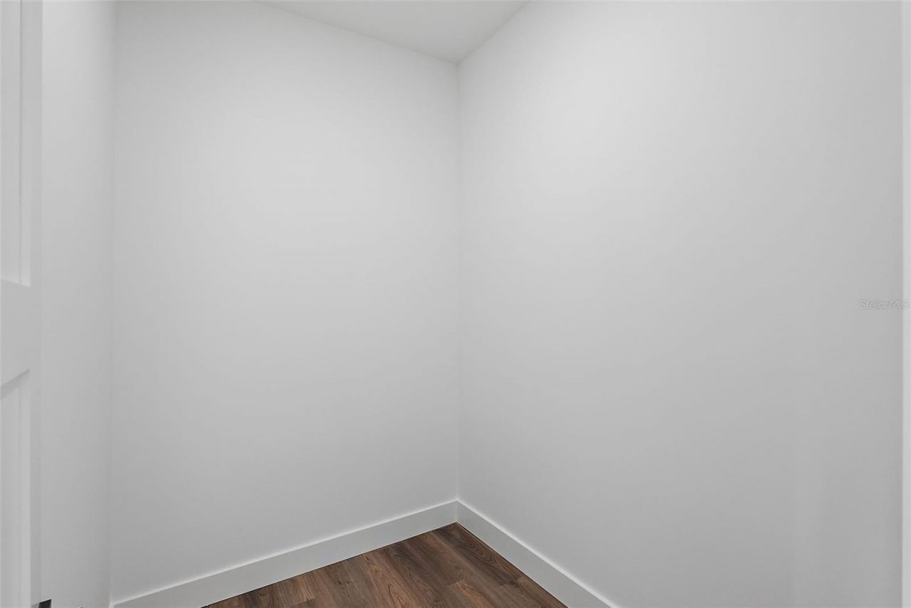 5941 Mangrove Street N, Saint Petersburg, FL 33703 Photo