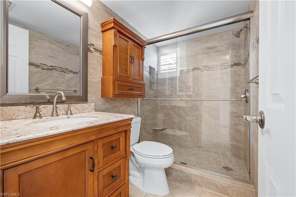 5200 Gulf Dr, Unit 604, Holmes Beach, FL 34217 Photo