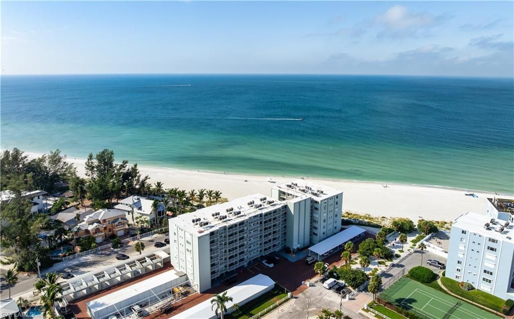 5200 Gulf Dr, Unit 604, Holmes Beach, FL 34217 Photo