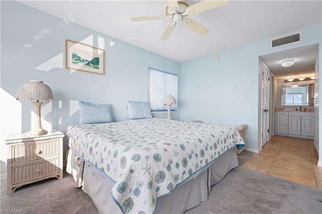 5200 Gulf Dr, Unit 604, Holmes Beach, FL 34217 Photo