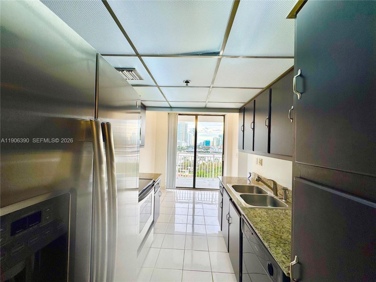 210 174th St, Unit 1002, Sunny Isles Beach, FL 33160 Photo