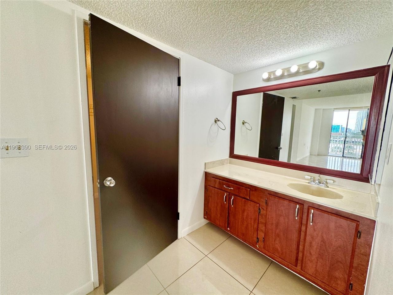 210 174th St, Unit 1002, Sunny Isles Beach, FL 33160 Photo