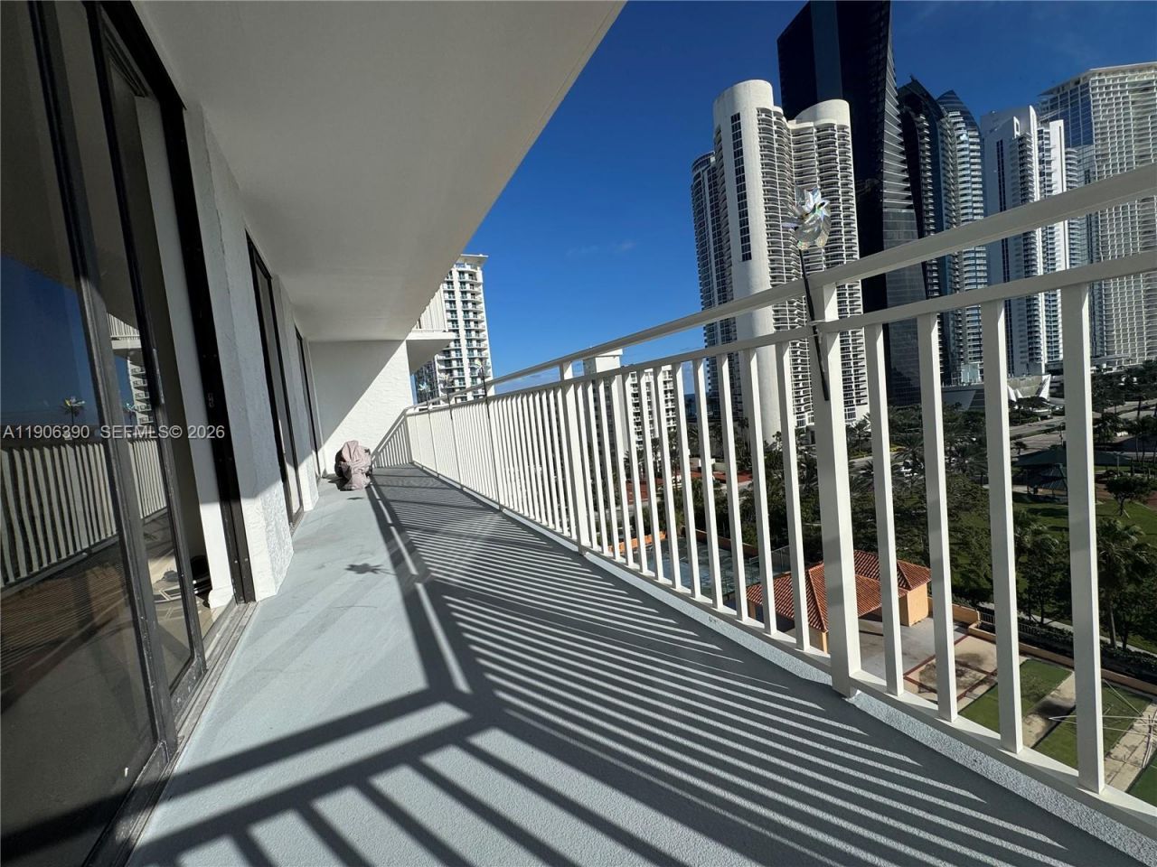 210 174th St, Unit 1002, Sunny Isles Beach, FL 33160 Photo