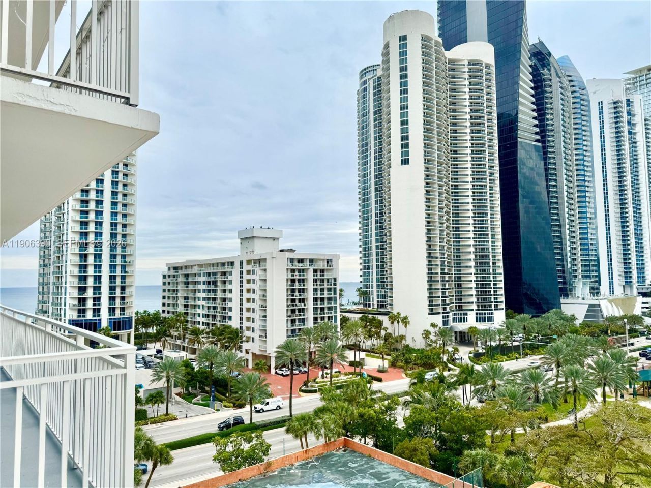 210 174th St, Unit 1002, Sunny Isles Beach, FL 33160 Photo