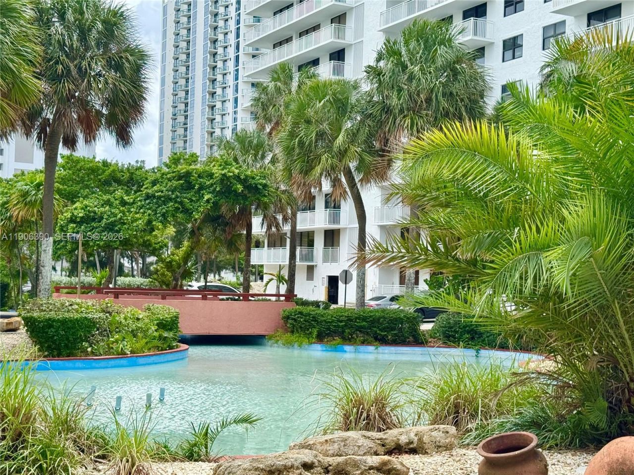 210 174th St, Unit 1002, Sunny Isles Beach, FL 33160 Photo