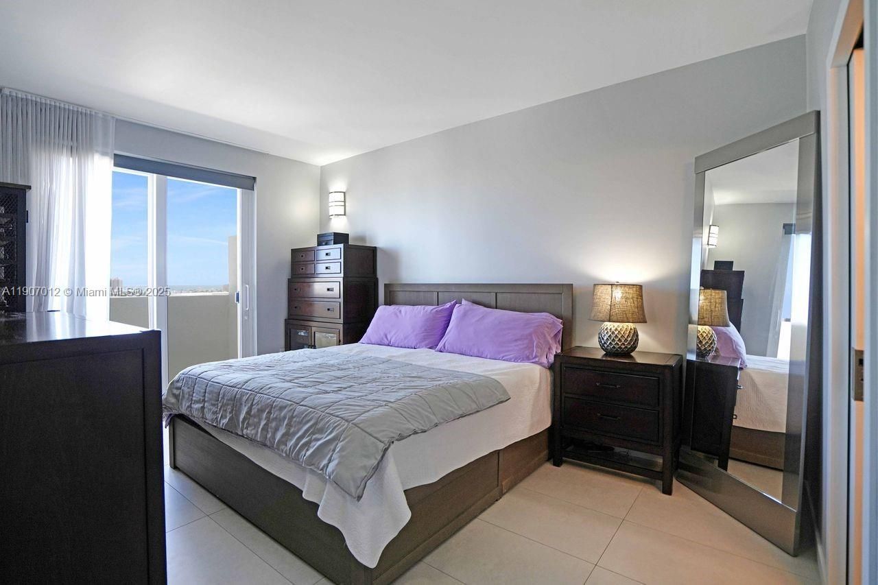 1621 Bay Rd, Unit PH1, Miami Beach, FL 33139 Photo