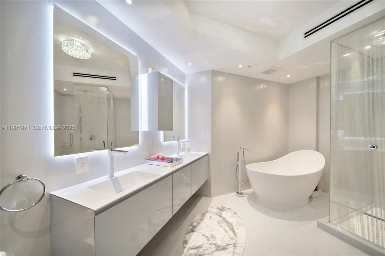 9703 Collins Ave, Unit 1900, Bal Harbour, FL 33154 Photo