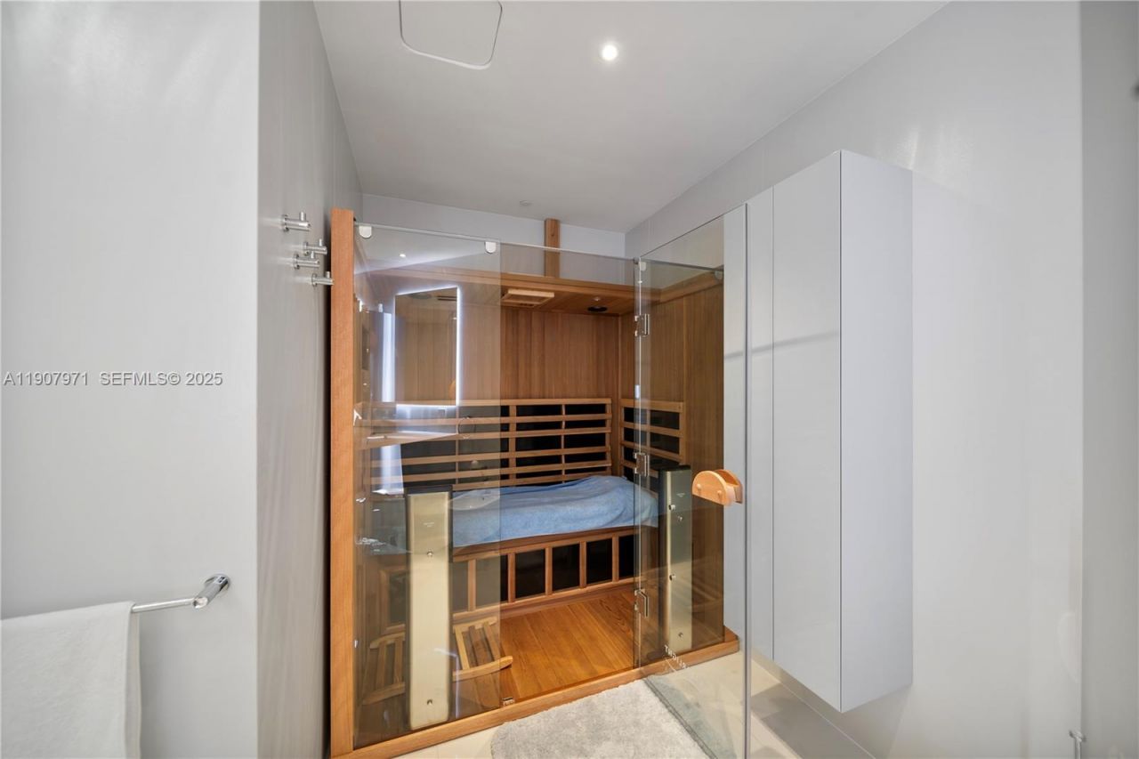 9703 Collins Ave, Unit 1900, Bal Harbour, FL 33154 Photo