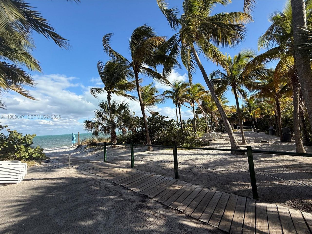 881 Ocean Dr, Unit 22E, Key Biscayne, FL 33149 Photo
