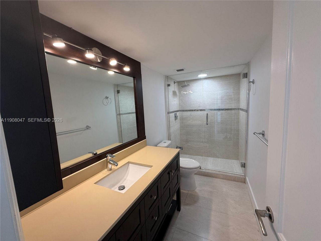881 Ocean Dr, Unit 22E, Key Biscayne, FL 33149 Photo