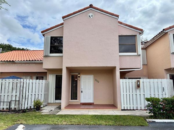 11820 SW 80th St, Unit 312, Miami, FL 33183