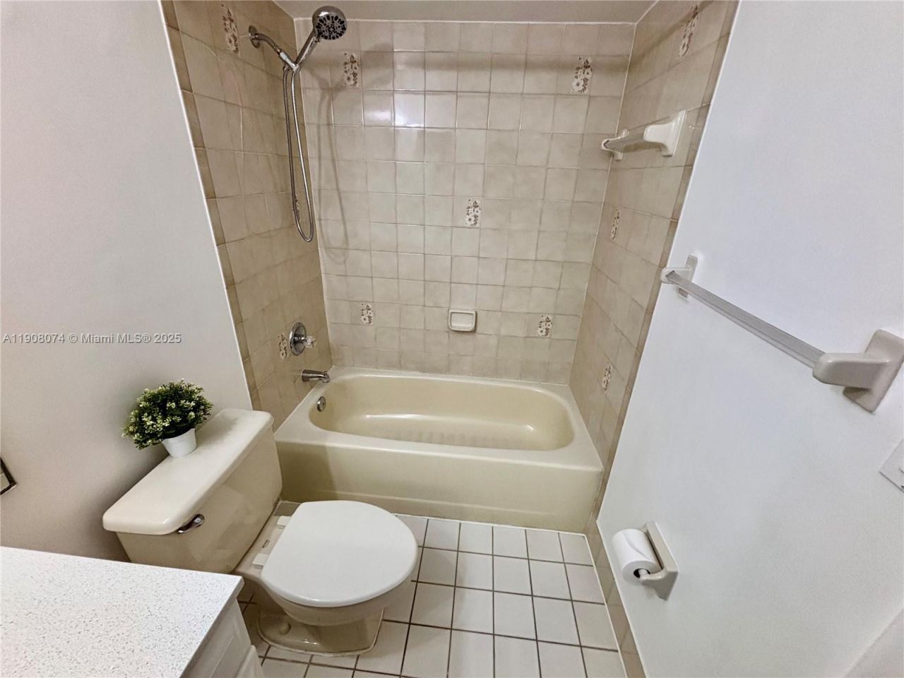 11820 SW 80th St, Unit 312, Miami, FL 33183 Photo
