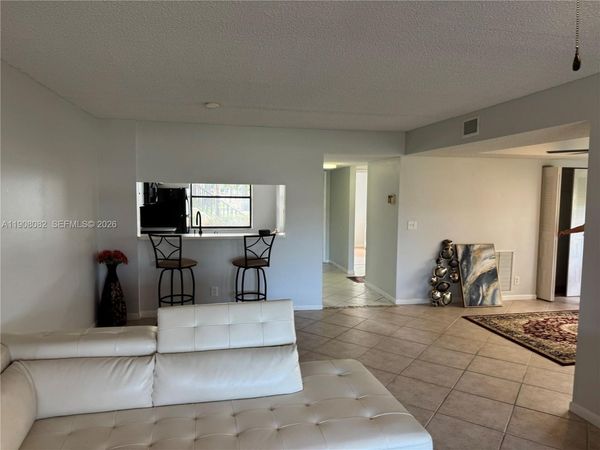 7590 Tahiti Ln, Unit 101, Lake Worth, FL 33467