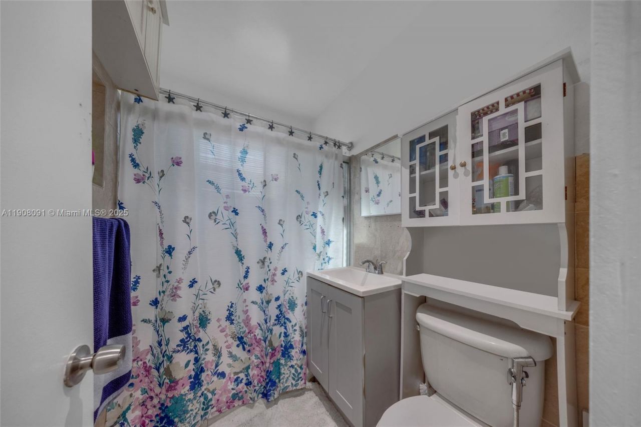 1334 SW 4th St, Miami, FL 33135 Photo